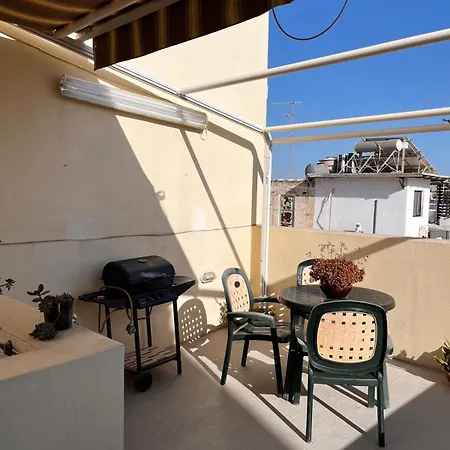 With Air-condition Next To The Beach 2b Sliema