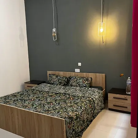 Homestay With Air-condition Next To The Beach 2b *