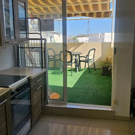 Privatunterkunft Sliema Air Conditioned Room With Private Bathroom *
