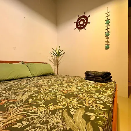 Sliema Air Conditioned Room With Private Bathroom Sliema